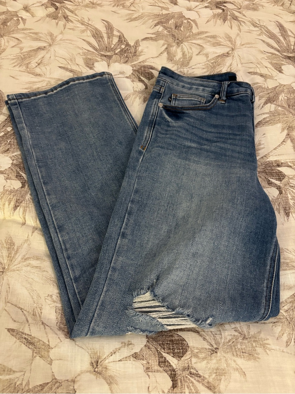 Judy Blue Medium Wash Straight Leg Jeans with Hem Distress